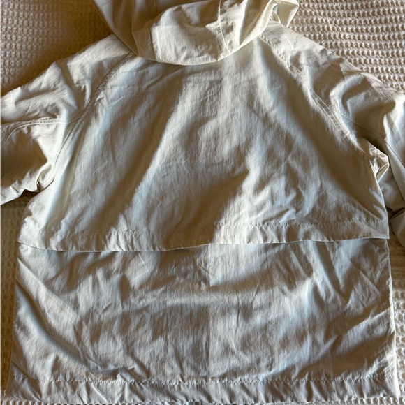 lululemon Always Effortless Classic-Fit Jacket - Light Ivory, size 4 - Picture 10 of 16